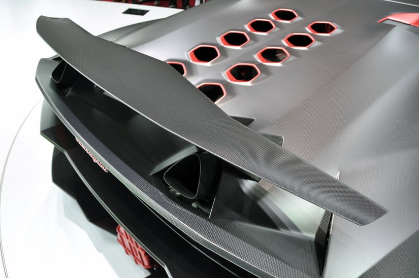 Lamborghini Sesto Elemento 3
