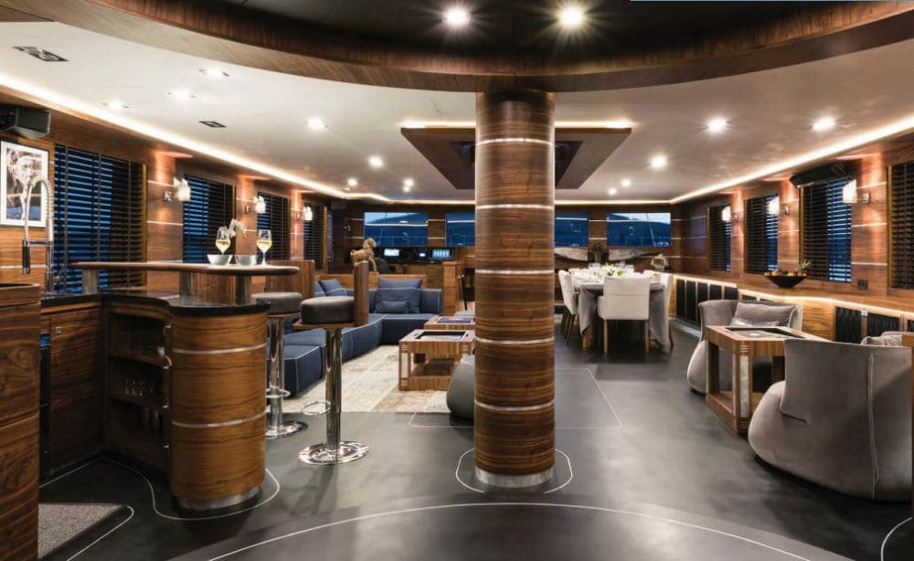 Rox Star Sailing Yacht Saloon