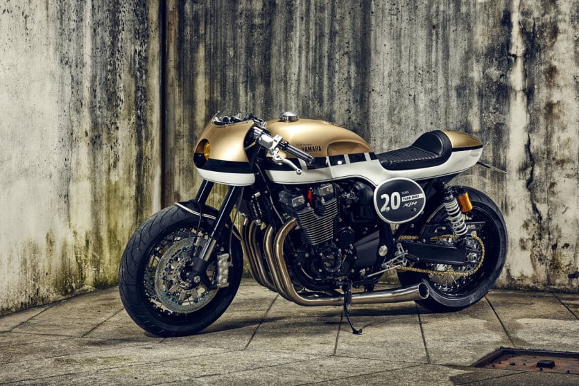 Yamaha XJR1300 Side View