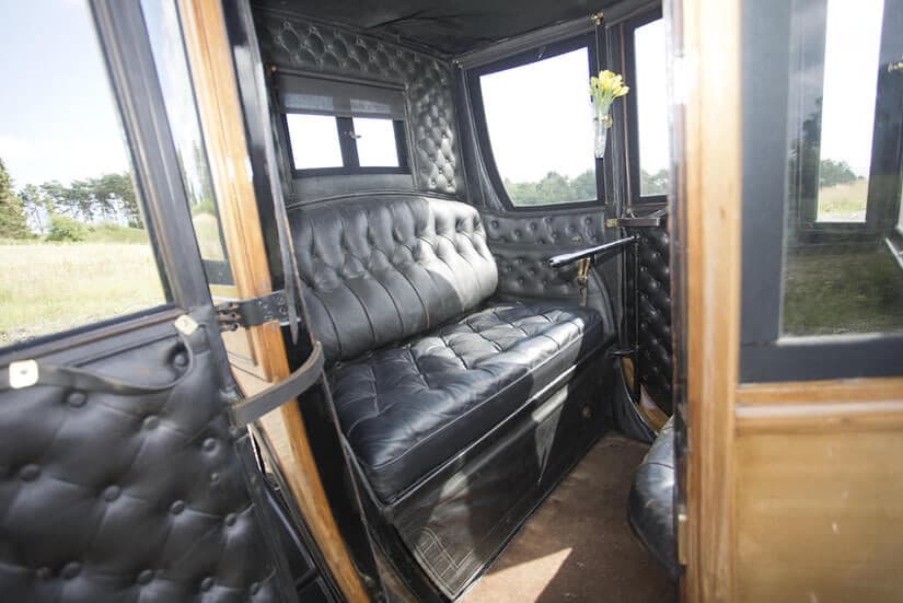 Electric Queens Victoria Brougham Interior