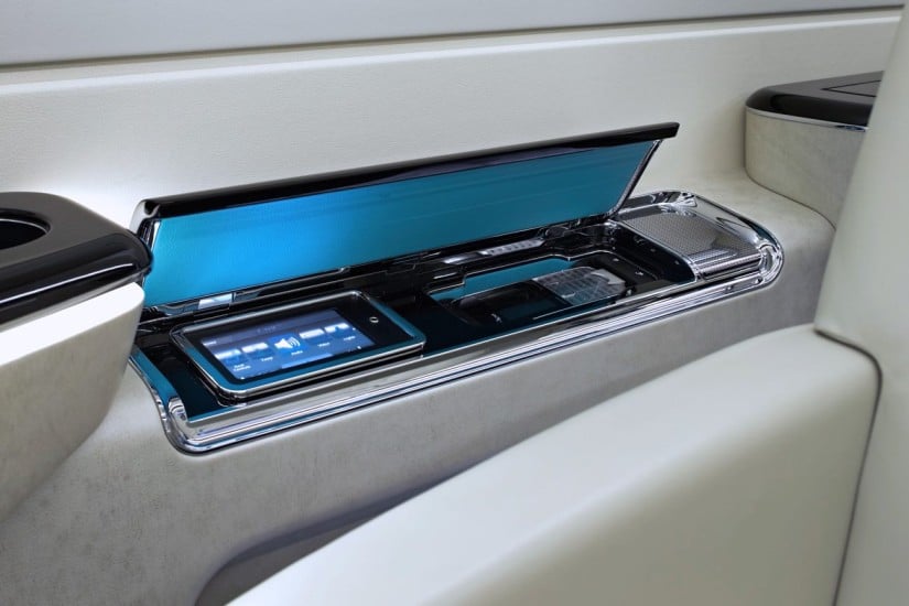 The Embraer Legacy 450 Jet Phone Charger