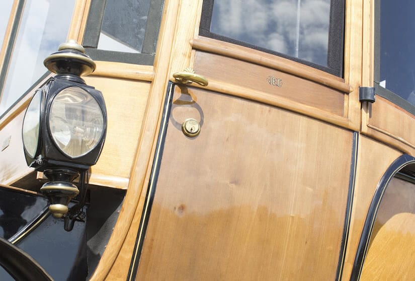 Woods Electric Style 214A Queen Victoria Brougham