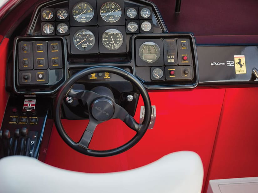 1990 Riva Ferari 32 speedboat steering wheel