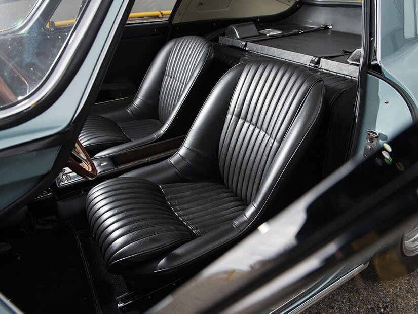 Ferrari 275 Gran Turismo Berlinetta, Black Seats