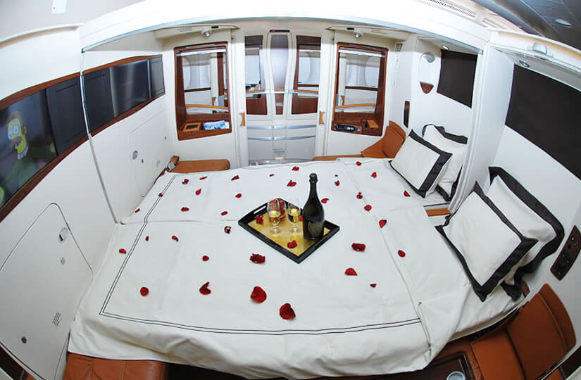 Most Luxurious Airline Seats Singapore Airlines Suites Class