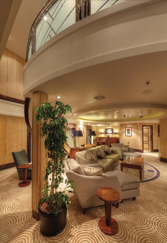 Queen Mary 2 Grand Duplex Suite