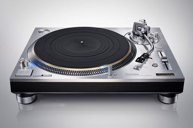 Technics SL-1200GAE Turntable 3