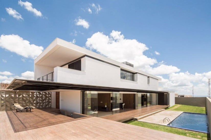 Casa MCO by Esquadra Yi