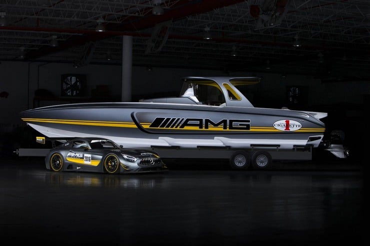 Cigarette Racing 41’ SD GT3 Boat 19