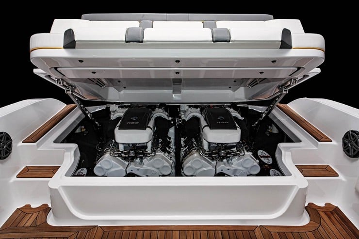 Cigarette Racing 41’ SD GT3 Boat 4