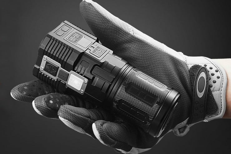 Imalent DDT40 Flashlight 1