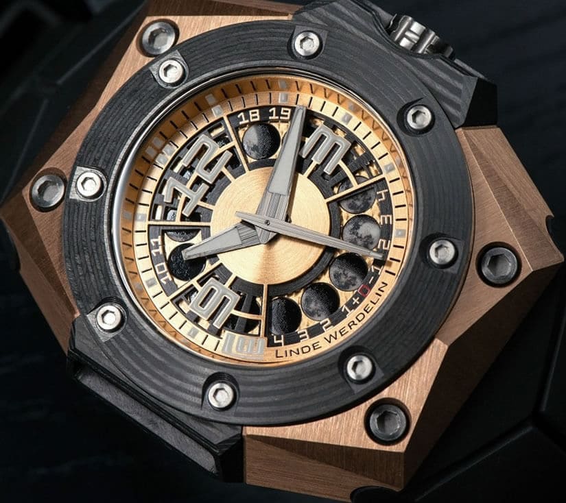 Linde Werdelin Oktopus Moon Gold 3DTP Watch