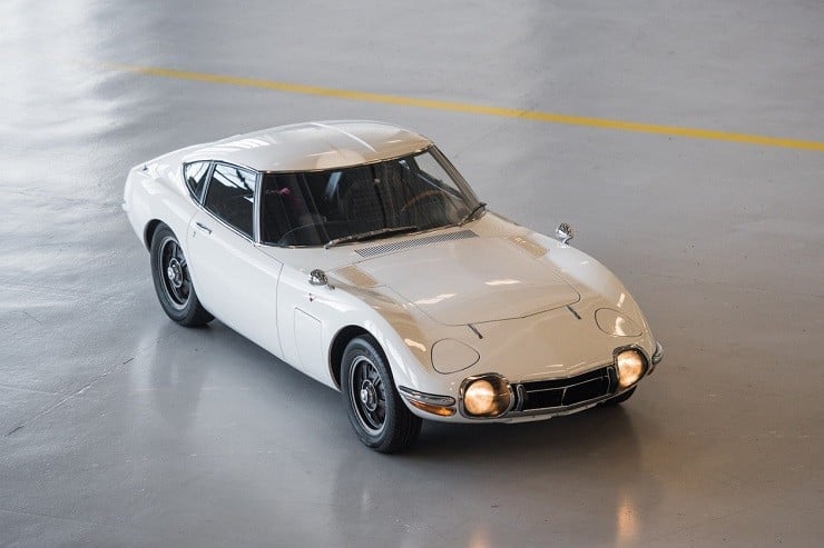 1967 Toyota 2000GT 14