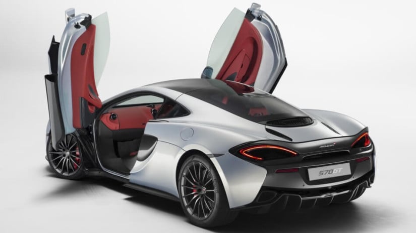 2017 McLaren 570GT, Doors