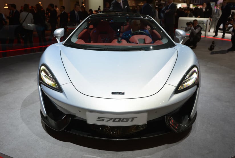 Front View, 2017 McLaren 570GT