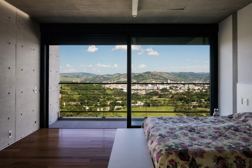 House JJ by Obra Arquitetos, Bedroom