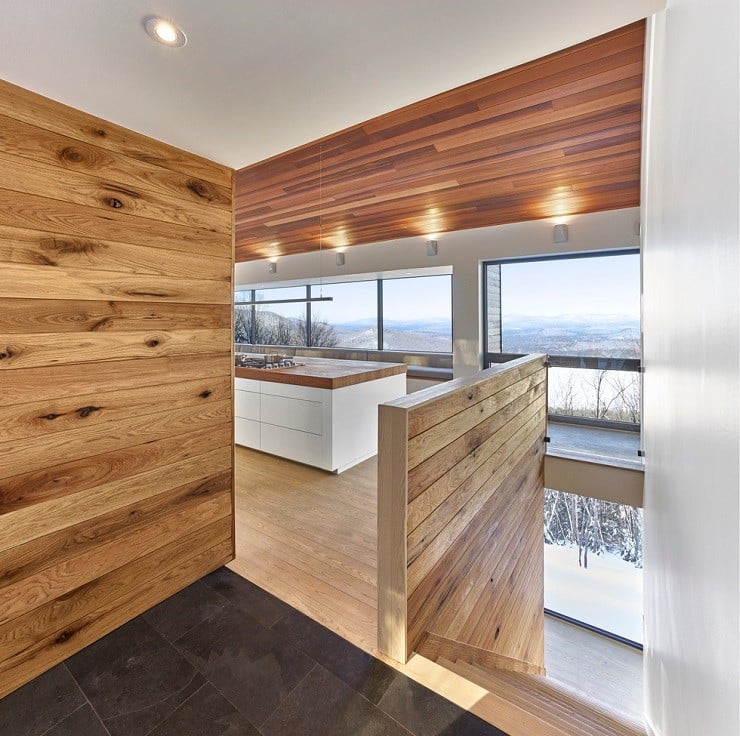 Laurentian Ski Chalet in Québec, Canada 10