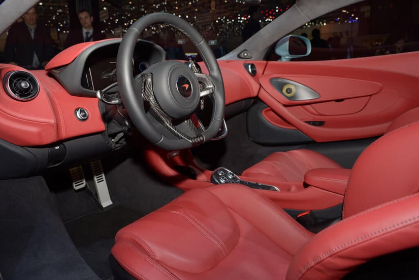 Red Interior, 2017 McLaren 570GT