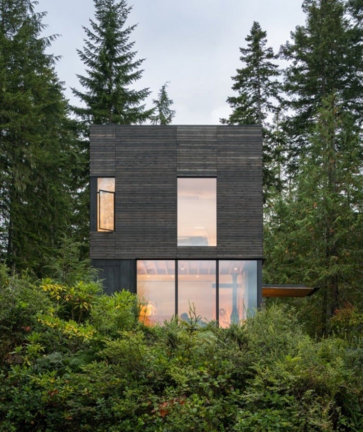 'The Little House' in Washington state 8