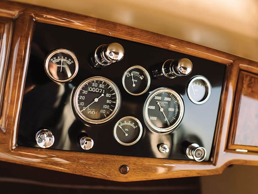 1931 Stutz DV-32 Convertible Victoria by Rollston, Speedometer