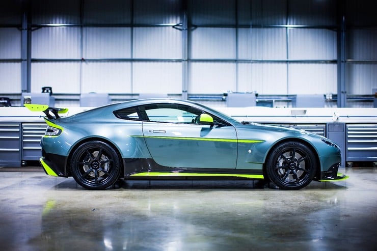 Aston Martin GT8 12
