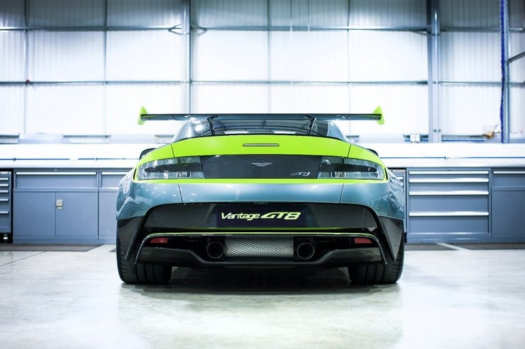 Aston Martin GT8 | Men's Gear