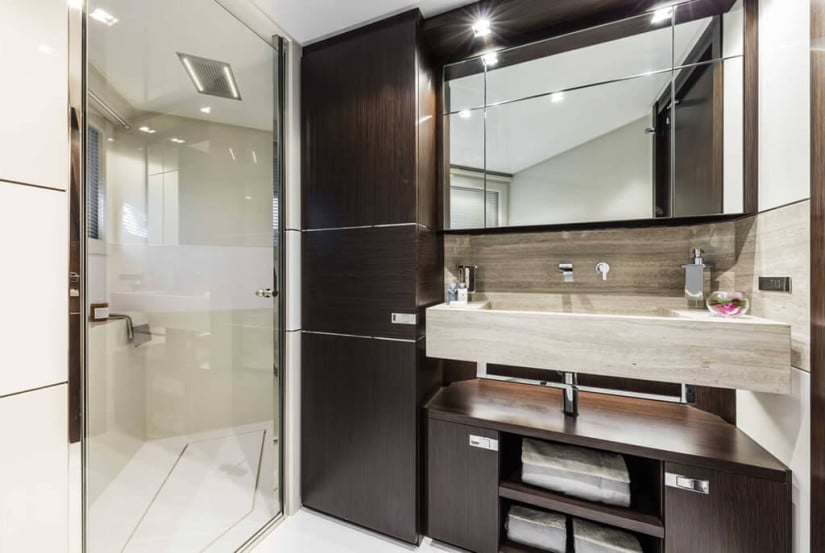 Bathroom, Ferretti Custom Line 108 VARDAR