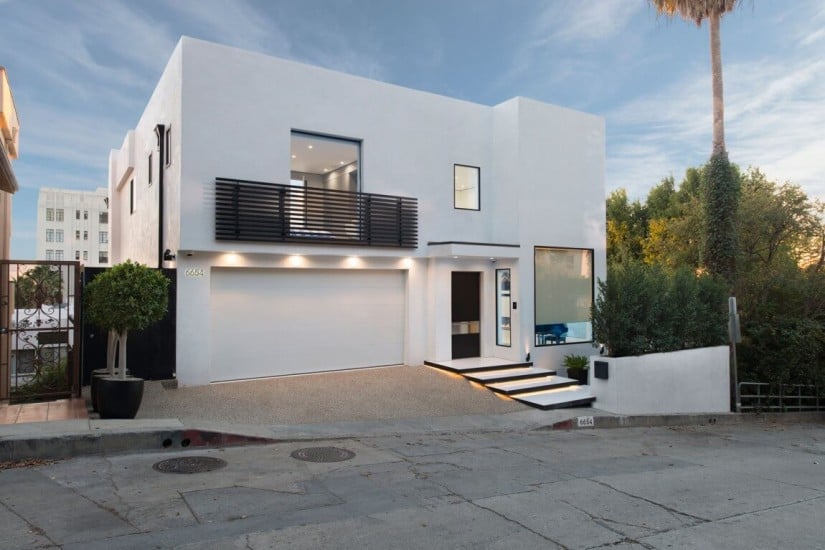 Superb Hollywood Hills Residence by Ori Ayonmike