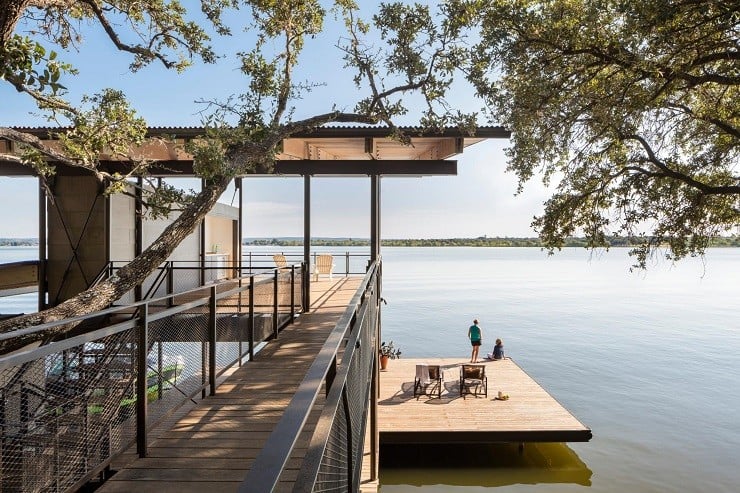 Blue Lake Retreat in Texas 6