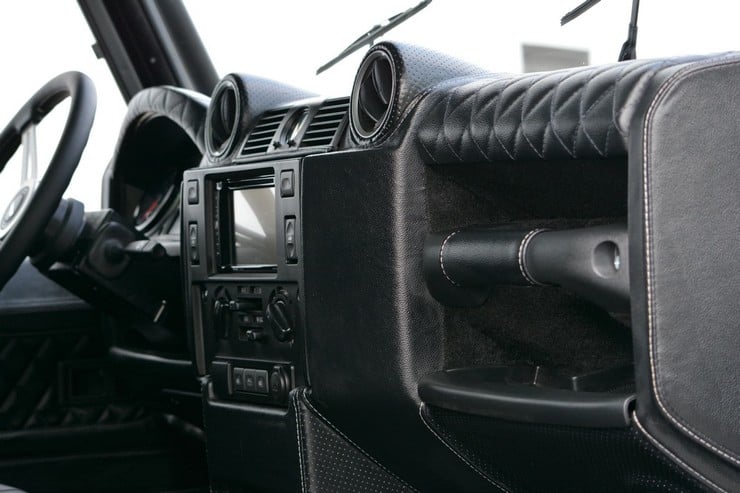 Land Rover Defender Beast 13