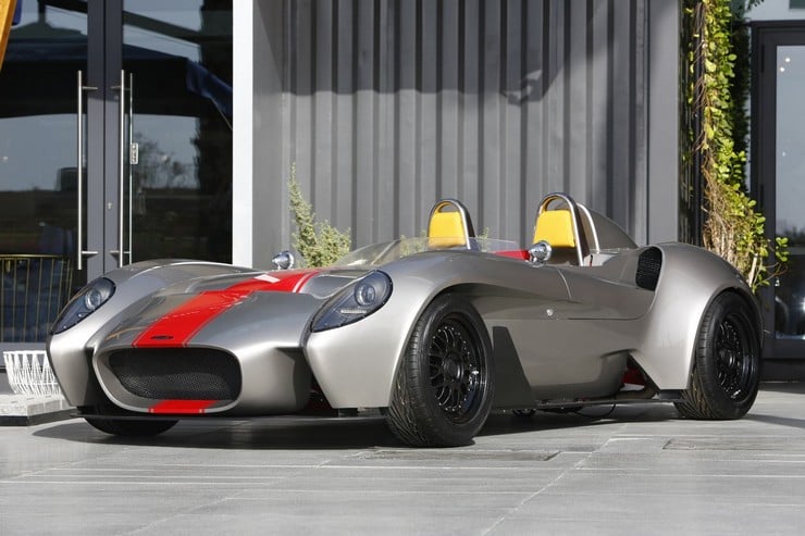 Jannarelly Design-1 Retro Roadster 11