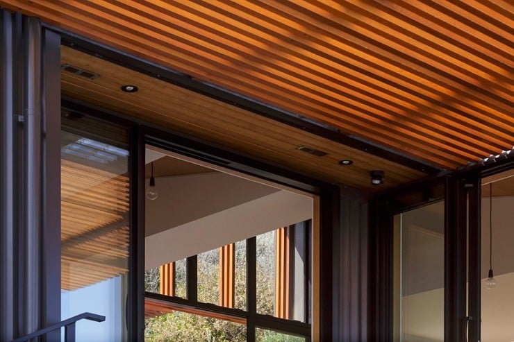 offSET Shed House in New Zealand 9