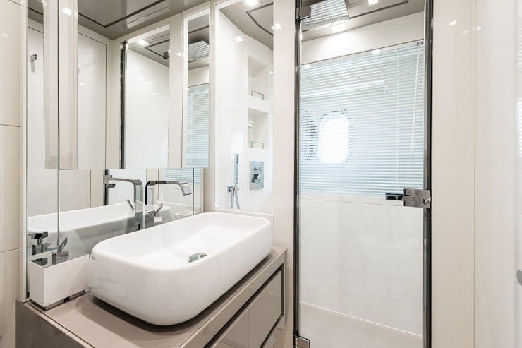 AB 100 Spectre Yacht 2