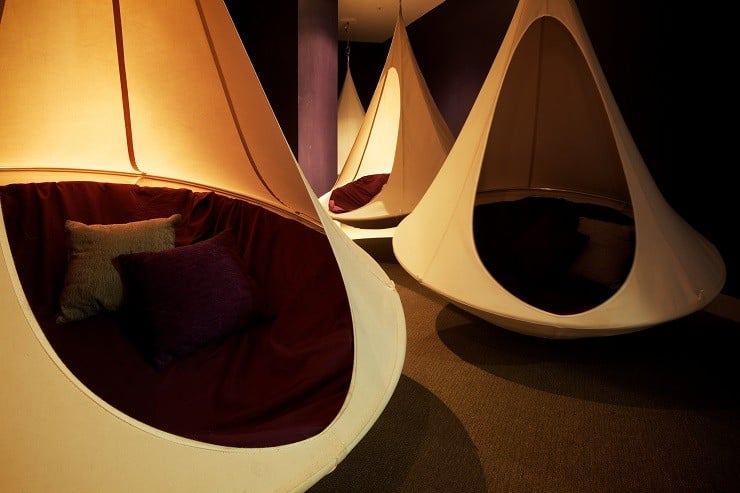 Double Hanging Cacoon 4