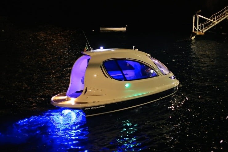jet-capsule-mini-yacht-15
