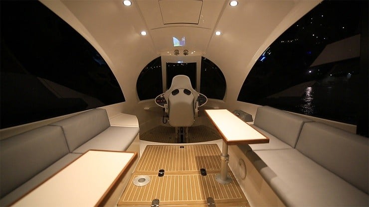 jet-capsule-mini-yacht-23