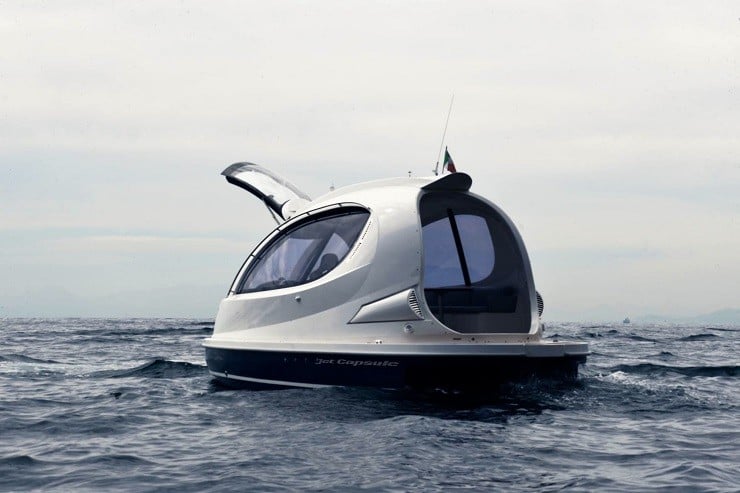 jet-capsule-mini-yacht-3