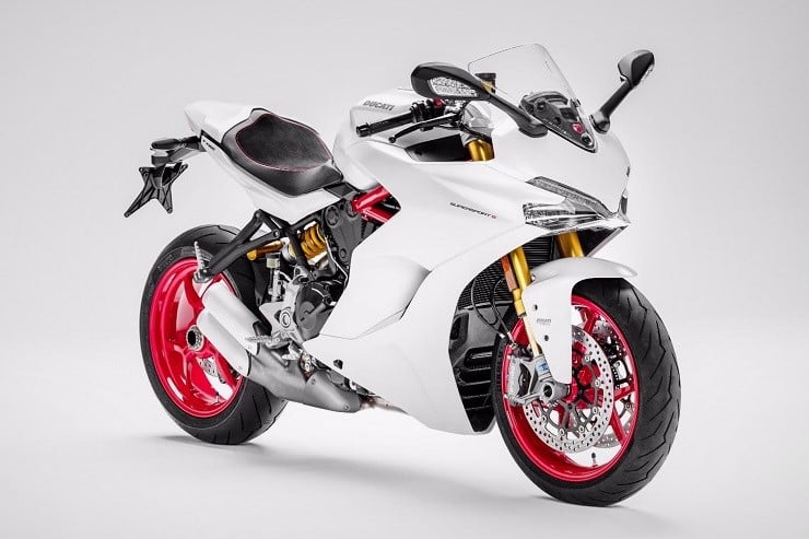 2017-ducati-supersport