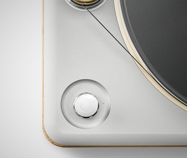 shinola-runwell-turntable-4