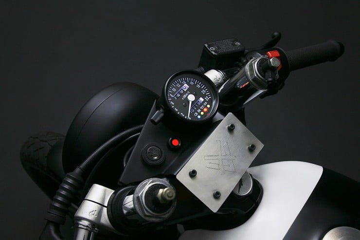 venier-customs-guzzi-v75-5