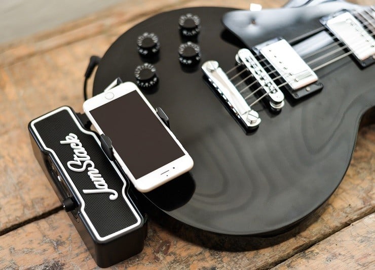 jamstack-attachable-electric-guitar-amplifier-4