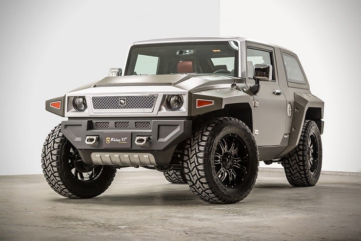 Ussv Rhino Xt Men S Gear Among The Amenities Are An Alpine Sound And Navigation System Digital Instrument Panel Even A Back Up Camera For 80k You D Be Hard Pressed To Find