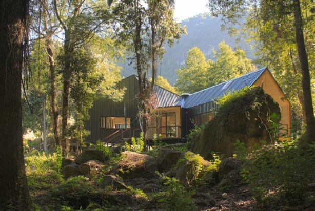 House Over The Rocks | Men's Gear