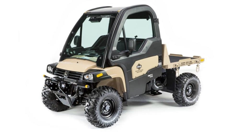 Military Gator Utility Vehicles MGator A1 + MGator A3T Men's Gear