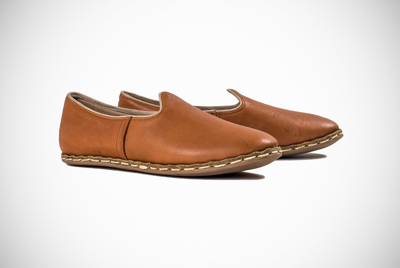 16 Best Slip-on Shoes For Men That Offer Comfort And Style 