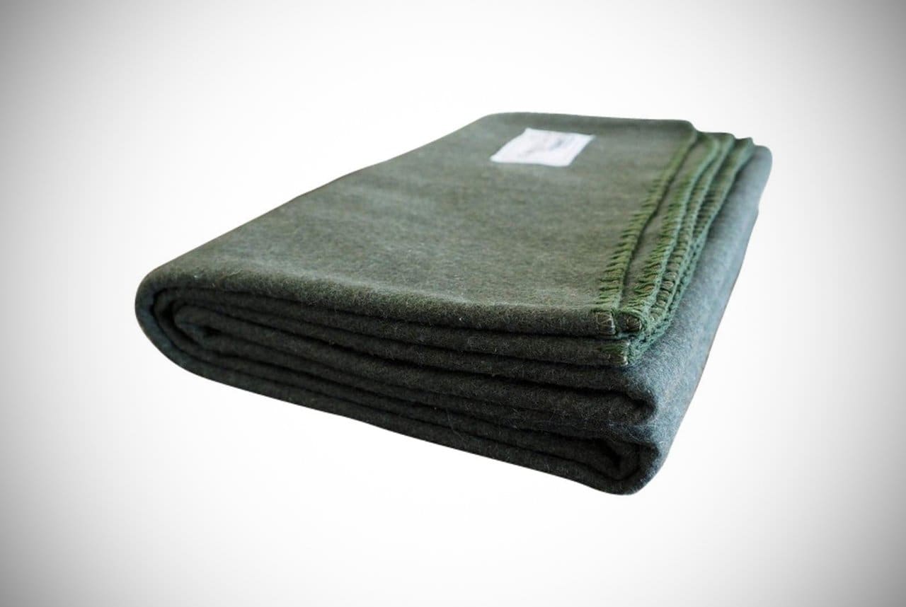 Best 12 Camping Blankets to Buy in 2019 Top Waterproof Outdoor Blankets