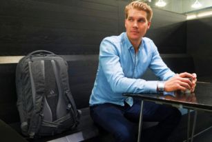 Model with Arcido Akra backpack