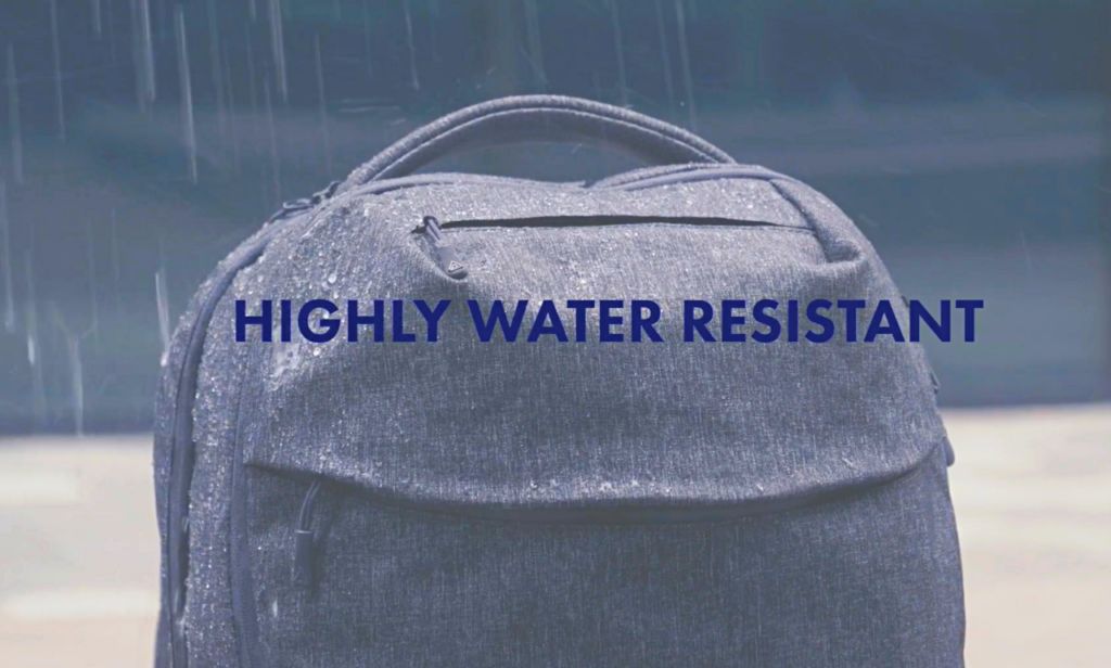 Arcido Akra backpack water resistance