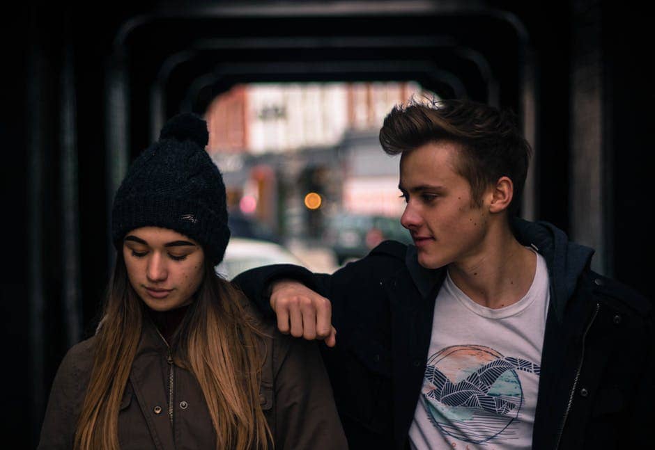 201+ Questions To Ask A Girl To Strike Up A Meaningful Conversation