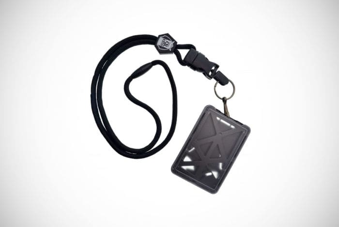 Specialist ID Vertical Top Load 3 Card Holder